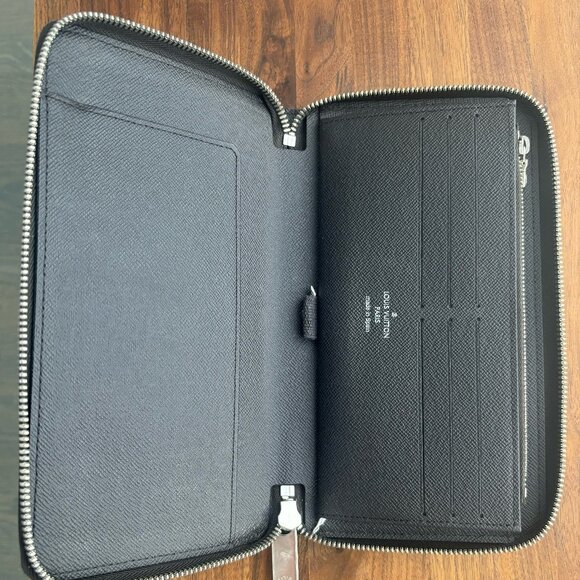 Limited Edition Louis Vuitton Zebra Wallet - Picture 3 of 3